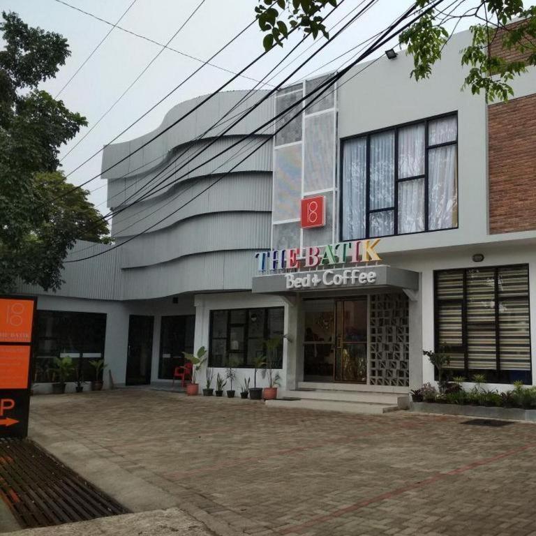 The Batik Bed And Coffee Bandung Hotel Ngoại thất bức ảnh